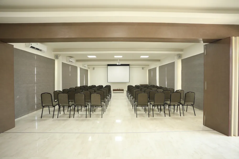 The multipurpose hall, where the community meets: functions, film evenings, festivals.